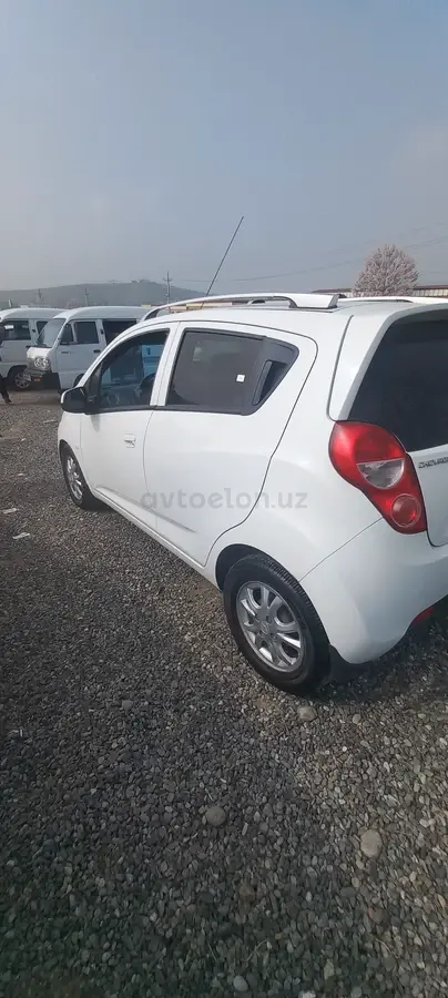 Chevrolet Spark 2018 — 3