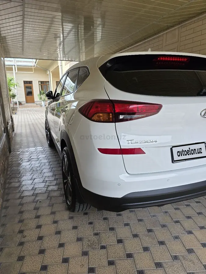 Hyundai Tucson — 2