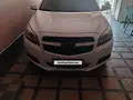 Белый Chevrolet Malibu, 3 позиция 2013 года, КПП Автомат, в Карши за ~12 461 y.e. id6571639