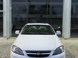 Белый Chevrolet Gentra, 3 позиция 2021 года, КПП Автомат, в Фергана за 13 000 y.e. id5220777, Фото №1
