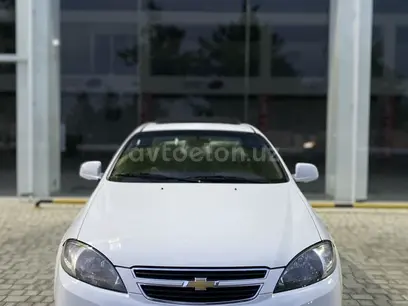Белый Chevrolet Gentra, 3 позиция 2021 года, КПП Автомат, в Фергана за 13 000 y.e. id5220777