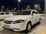 Белый Chevrolet Gentra, 2 позиция 2020 года, КПП Механика, в Самарканд за 9 500 y.e. id6481457, Фото №1