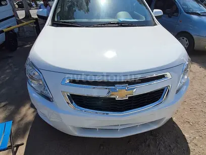 Белый Chevrolet Cobalt, 4 евро позиция 2024 года, КПП Автомат, в Ташкент за 13 300 y.e. id5156291