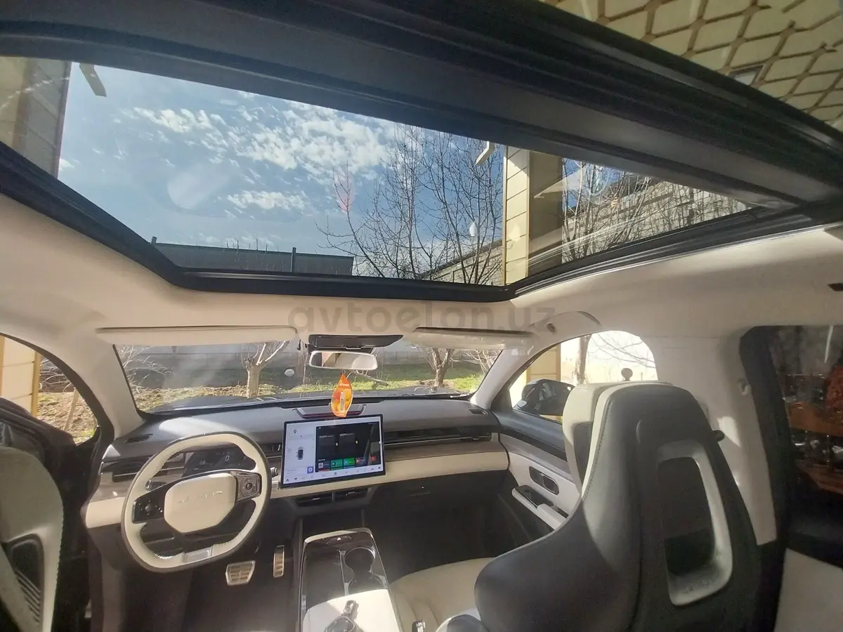 Jetour Dasheng — 4