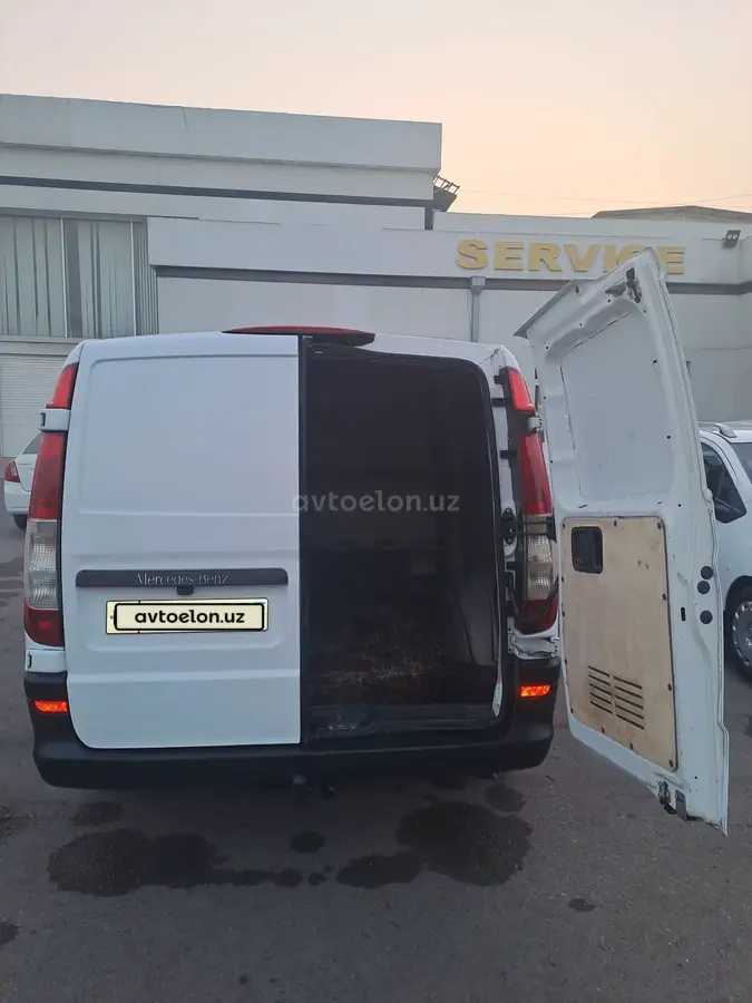 Mercedes-Benz Vito — 10