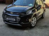 Черный Chevrolet Tracker, 2 позиция 2018 года, КПП Автомат, в Ташкент за 13 000 y.e. id5188800, Фото №1