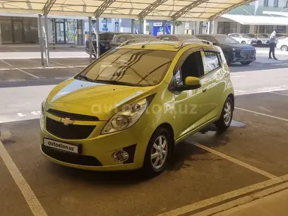 Жёлто-зеленый Chevrolet Spark, 1 евро позиция 2015 года, КПП Автомат, в Ташкент за 6 300 y.e. id5147467