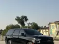 Черный Chevrolet Tahoe 2023 года, КПП Автомат, в Ташкент за 71 000 y.e. id6514393