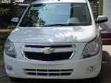Белый Chevrolet Cobalt, 4 позиция 2024 года, КПП Автомат, в Алмалык за 13 000 y.e. id5193208
