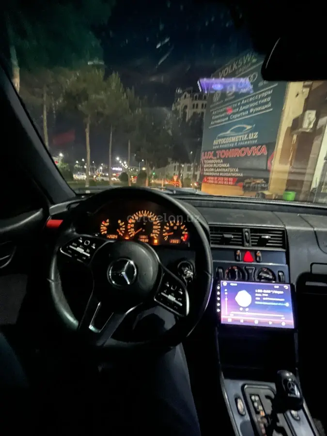 Mercedes-Benz C 200 — 7