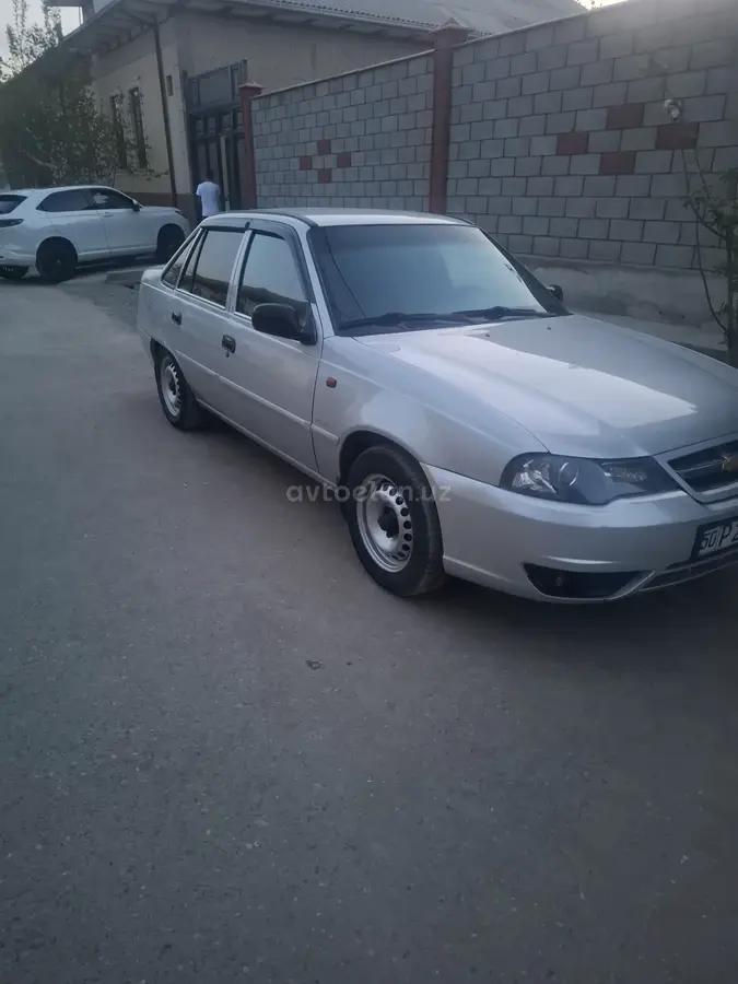 Daewoo Nexia II — 3