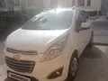 Белый Chevrolet Spark, 1 позиция 2013 года, КПП Механика, в Ташкент за 4 800 y.e. id6627941