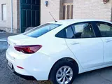 Белый Chevrolet Onix 2023 года, КПП Автомат, в Бухара за 16 000 y.e. id5205693, Фото №1