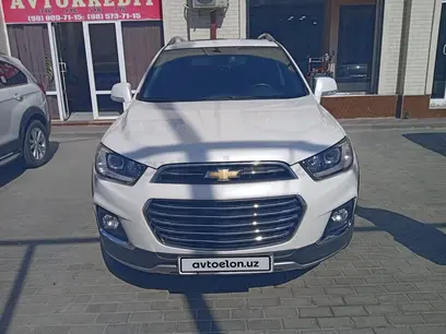 Белый Chevrolet Captiva, 4 позиция 2016 года, КПП Автомат, в Самарканд за 18 300 y.e. id4932547