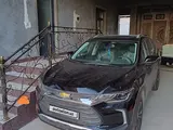 Черный Chevrolet Tracker, 3 позиция 2023 года, КПП Автомат, в Ташкент за ~18 277 y.e. id5225917, Фото №1