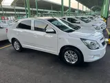 Белый Chevrolet Cobalt, 4 позиция 2023 года, КПП Автомат, в Ташкент за 12 650 y.e. id5034284, Фото №1