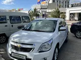 Белый Chevrolet Cobalt, 4 позиция 2023 года, КПП Автомат, в Бухара за 12 800 y.e. id5035569, Фото №1