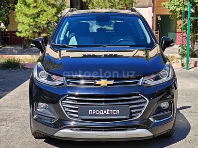 Черный Chevrolet Tracker, 3 позиция 2019 года, КПП Автомат, в Ташкент за 14 300 y.e. id5227263