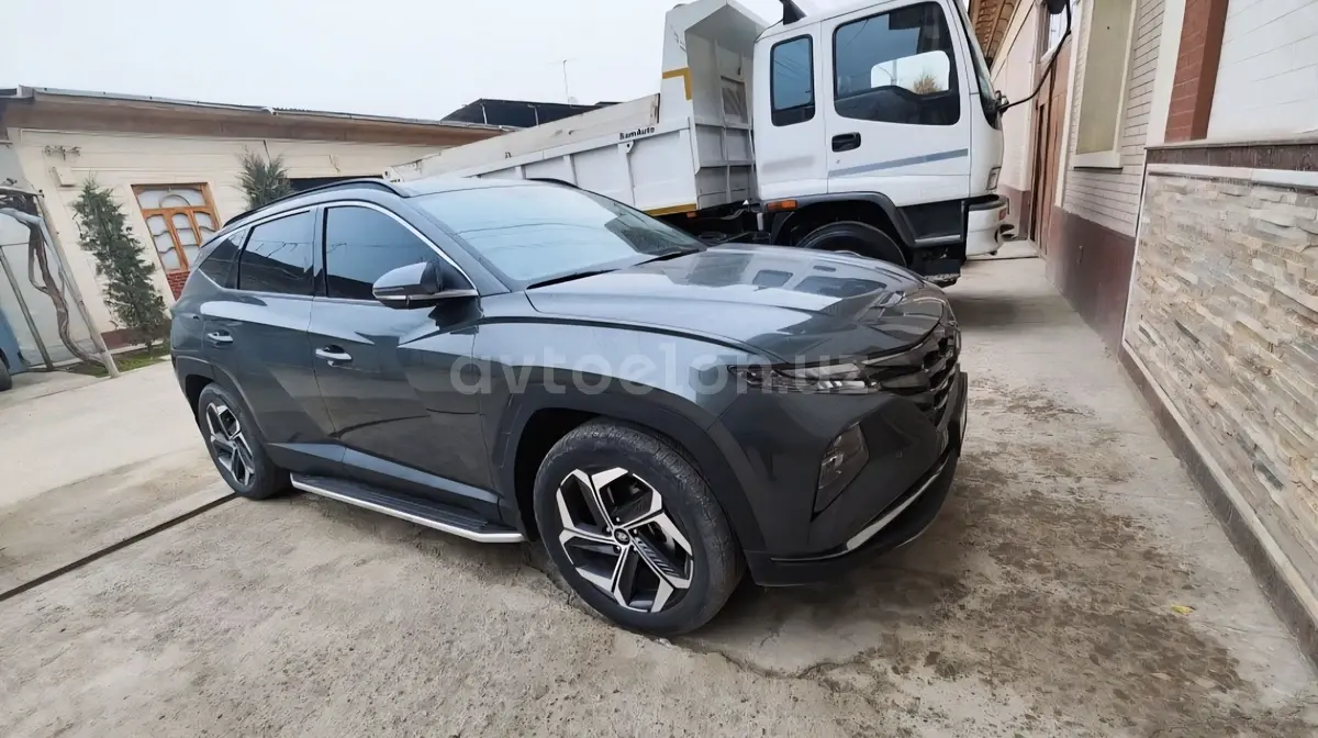 Hyundai Tucson — 2