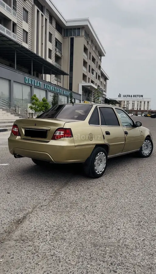 Daewoo Nexia II — 3
