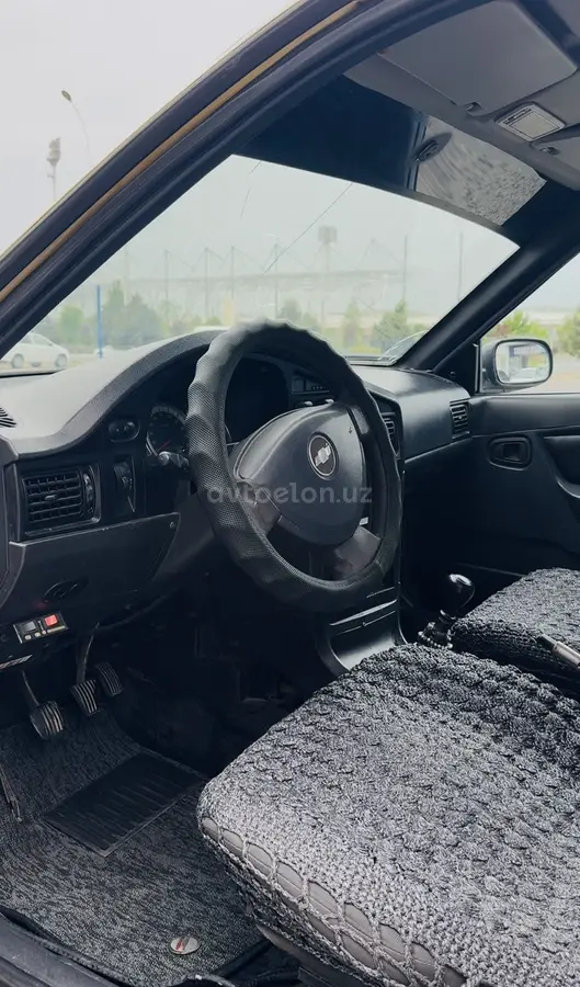 Daewoo Nexia II — 4