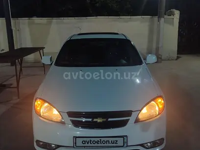 Белый Chevrolet Gentra, 3 позиция 2020 года, КПП Автомат, в Фергана за 11 800 y.e. id5162569