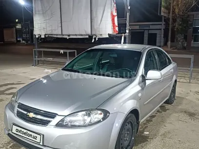 Серебристый Chevrolet Gentra, 3 позиция 2014 года, КПП Автомат, в Ташкент за 8 200 y.e. id5219957