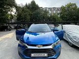 Синий Chevrolet Tracker, 2 позиция 2021 года, КПП Автомат, в Ташкент за 17 200 y.e. id5187854, Фото №1