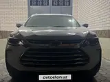 Белый Chevrolet Tracker, 3 позиция 2023 года, КПП Автомат, в Андижан за 18 000 y.e. id5203605, Фото №1