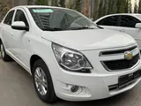 Белый Chevrolet Cobalt, 4 позиция 2024 года, КПП Автомат, в Ташкент за 13 300 y.e. id5030368, Фото №1