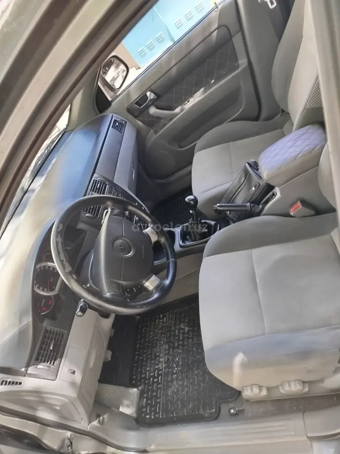 Chevrolet Gentra 2015 — 2