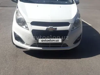 Белый Chevrolet Spark, 1 позиция 2014 года, КПП Механика, в Ташкент за 5 200 y.e. id5081188