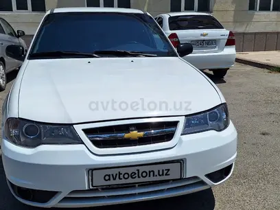 Белый Chevrolet Nexia 2, 4 позиция SOHC 2010 года, КПП Механика, в Алтыарыкский район за 5 500 y.e. id5183904