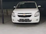 Белый Chevrolet Cobalt, 4 позиция 2024 года, КПП Автомат, в Ташкент за 13 300 y.e. id5012322