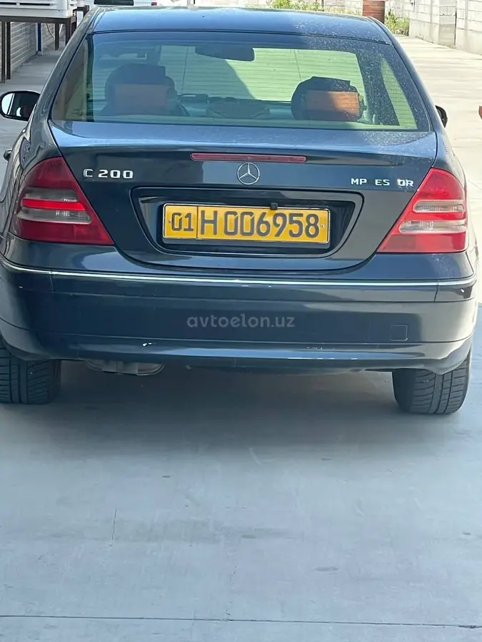 Mercedes-Benz C 200 — 6