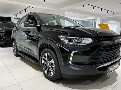 Черный Chevrolet Tracker Premier 2025 года, КПП Автомат, в Ташкент за ~19 961 y.e. id6153637