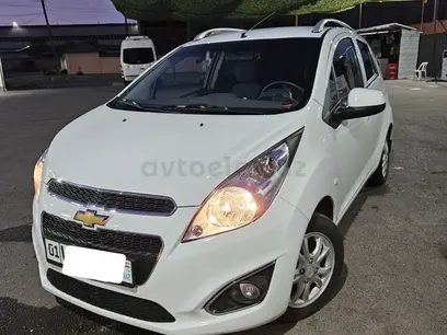 Белый Chevrolet Spark, 4 позиция 2023 года, КПП Автомат, в Ташкент за 10 000 y.e. id5154861