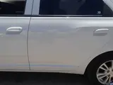 Белый Chevrolet Cobalt, 4 позиция 2023 года, КПП Автомат, в Карши за 12 217 y.e. id5197019, Фото №1