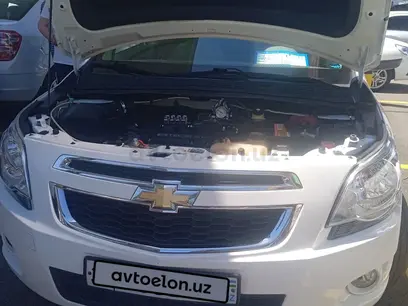 Oq Chevrolet Cobalt, 4 pozitsiya EVRO 2015 yil, КПП Avtomat, shahar Navoiy uchun 9 000 у.е. id5110917