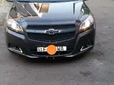 Мокрый асфальт Chevrolet Malibu, 2 позиция 2013 года, КПП Механика, в Ташкент за 12 900 y.e. id4951252, Фото №1