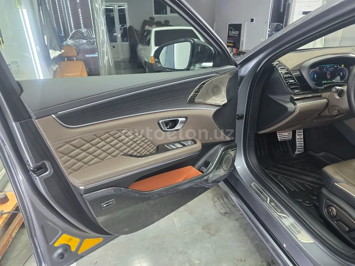 BYD Han EV