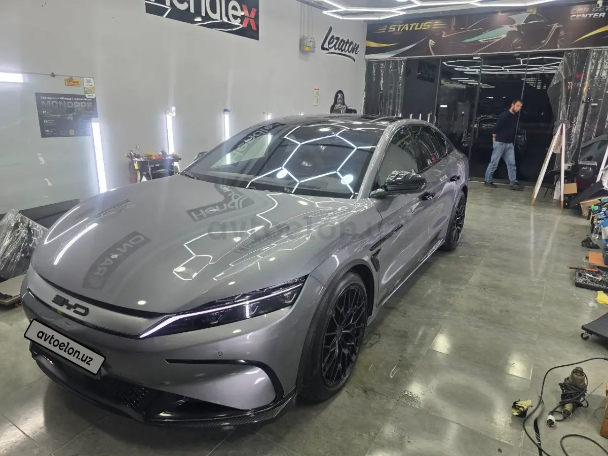 BYD Han EV — 7