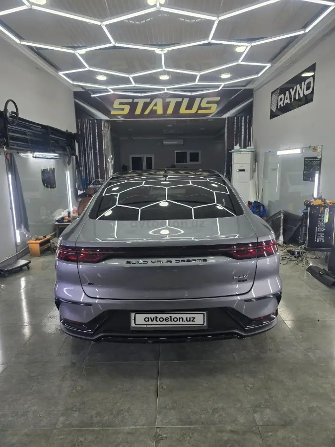 BYD Han EV — 8