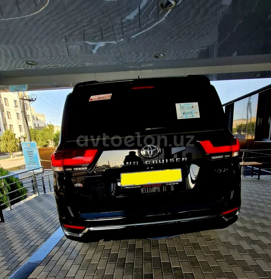 Toyota Land Cruiser Prado — 4