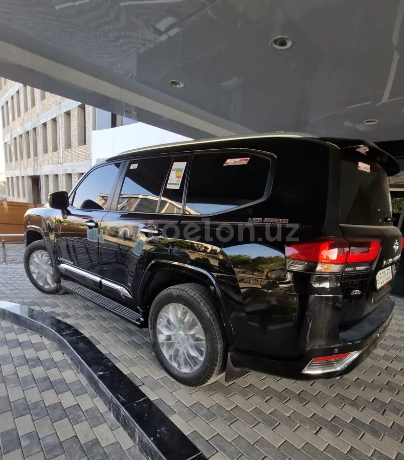 Toyota Land Cruiser Prado — 7
