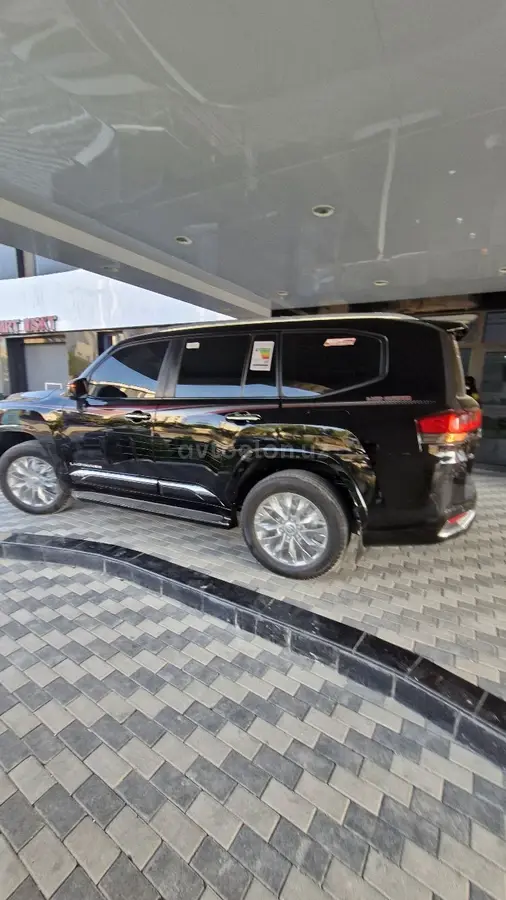 Toyota Land Cruiser Prado — 8