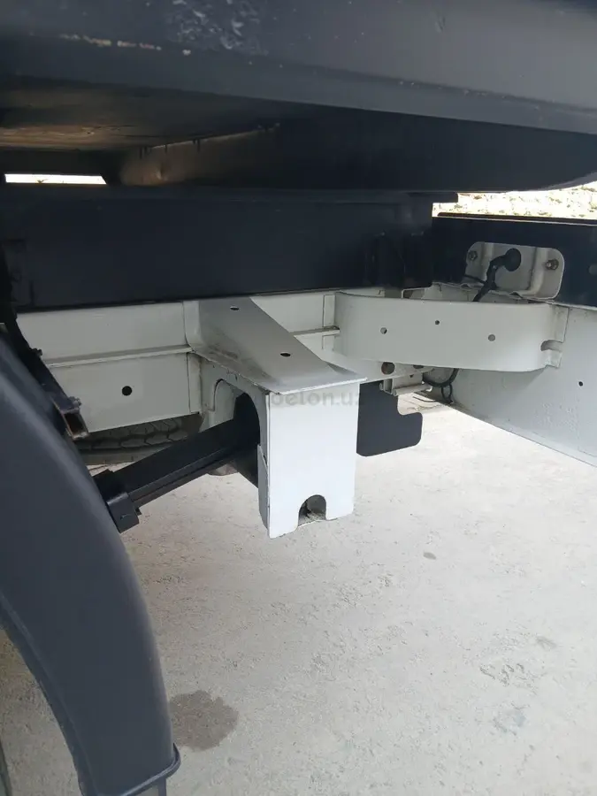 Mercedes-Benz Sprinter — 4