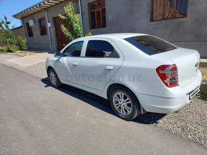 Белый Chevrolet Cobalt, 4 позиция 2021 года, КПП Автомат, в Ташкент за 11 000 y.e. id5211586