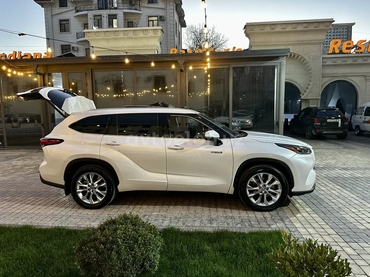 Toyota Highlander — 2