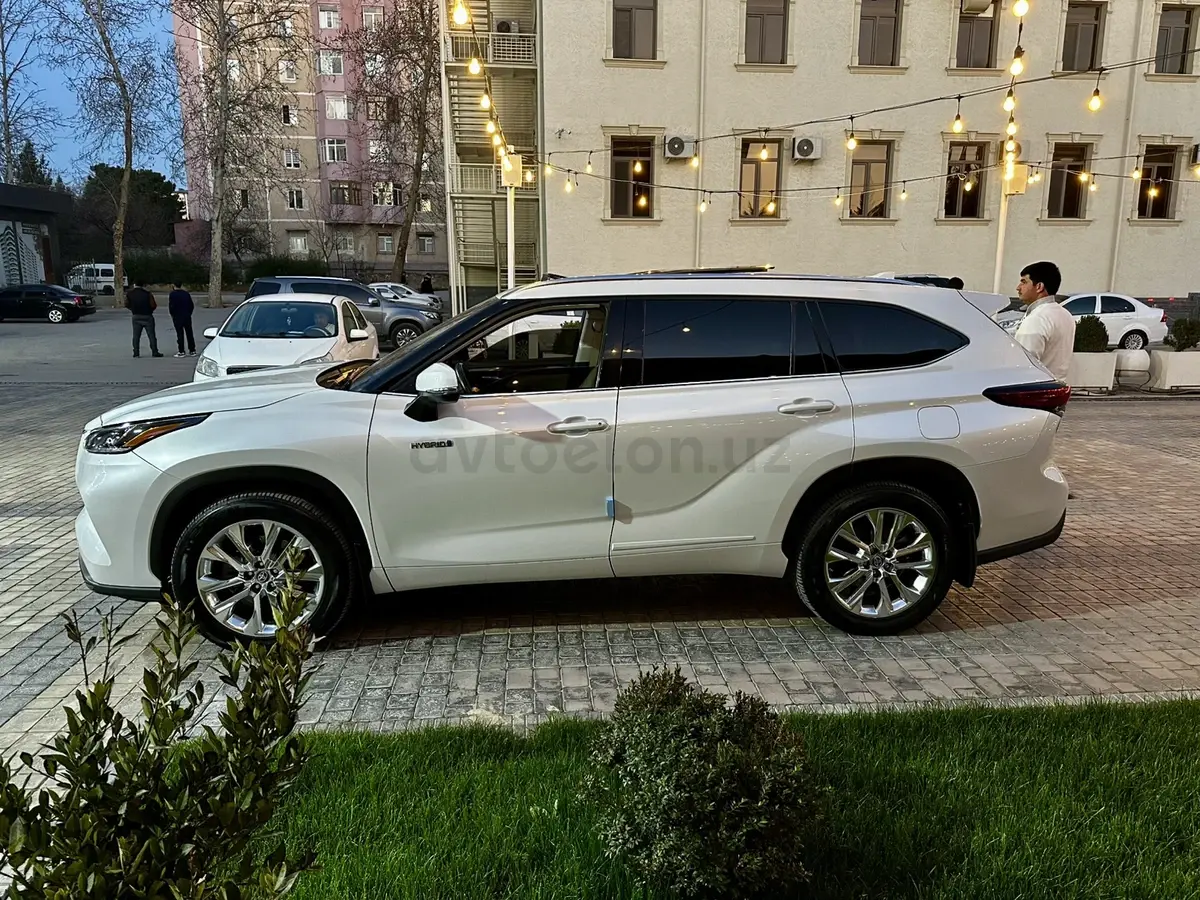 Toyota Highlander — 3